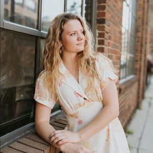 Meet your Posher, Ava